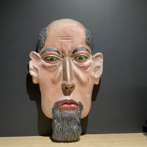 Ekspresjonistyczna płaskorzeźba groteska art brut, metal, ręcznie malowana
