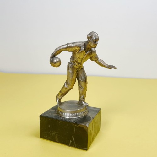 Rzeźba figurka sportowca kręgle metal marmur art déco lata 20/30-te
