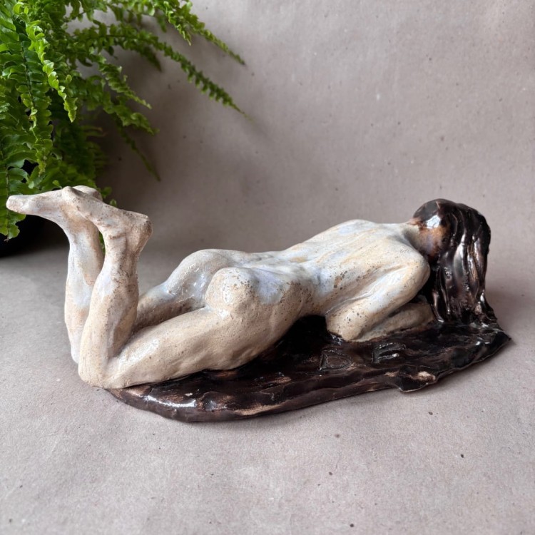 Ceramiczna rzeźba akt kobiecy ręcznie wykonana sygnowana