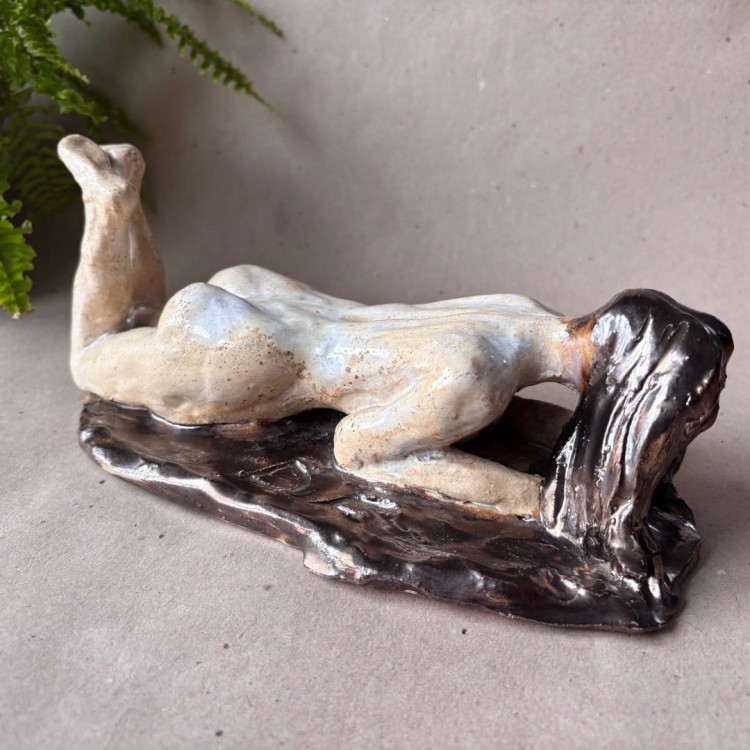 Ceramiczna rzeźba akt kobiecy ręcznie wykonana sygnowana