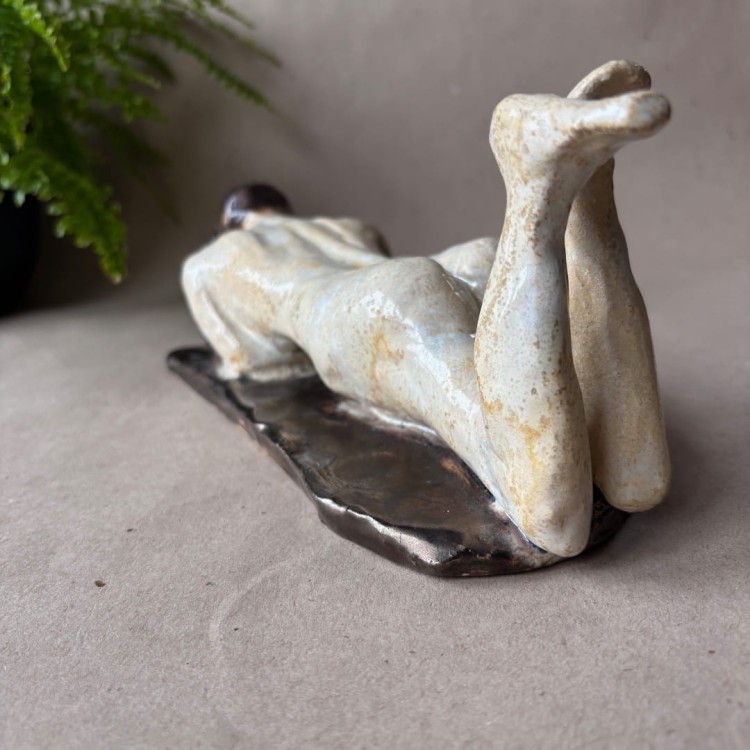 Ceramiczna rzeźba akt kobiecy ręcznie wykonana sygnowana