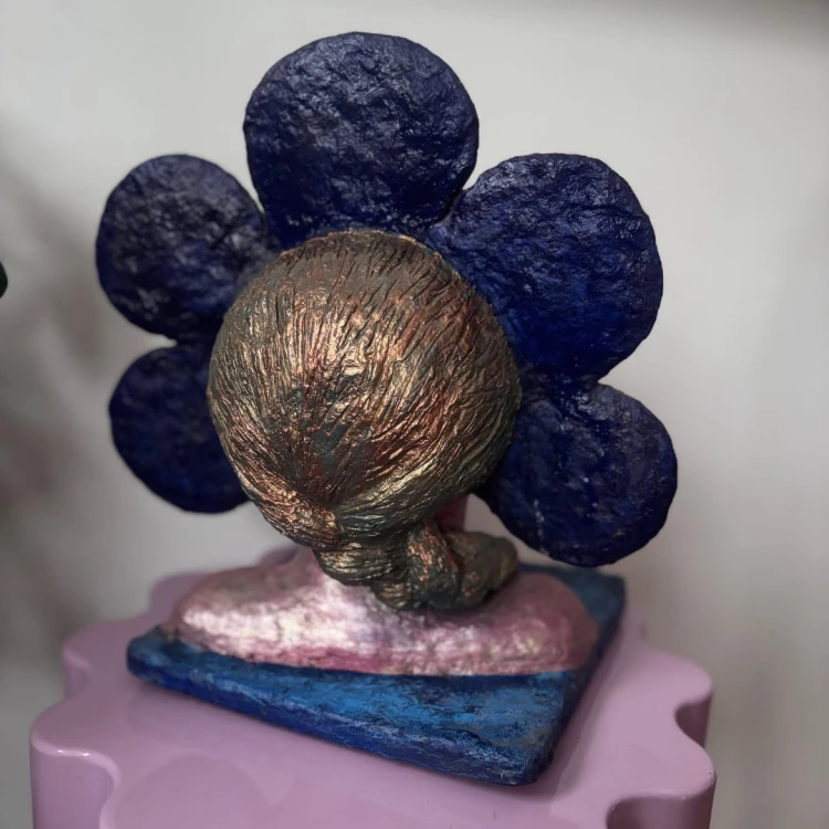 Ekspresyjna rzeźba współczesna papier mâché unikat