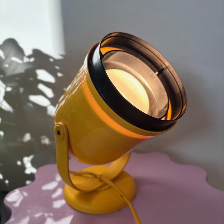Żółta lampka Space Age Elenco 200 skandynawski reflektor 70-te