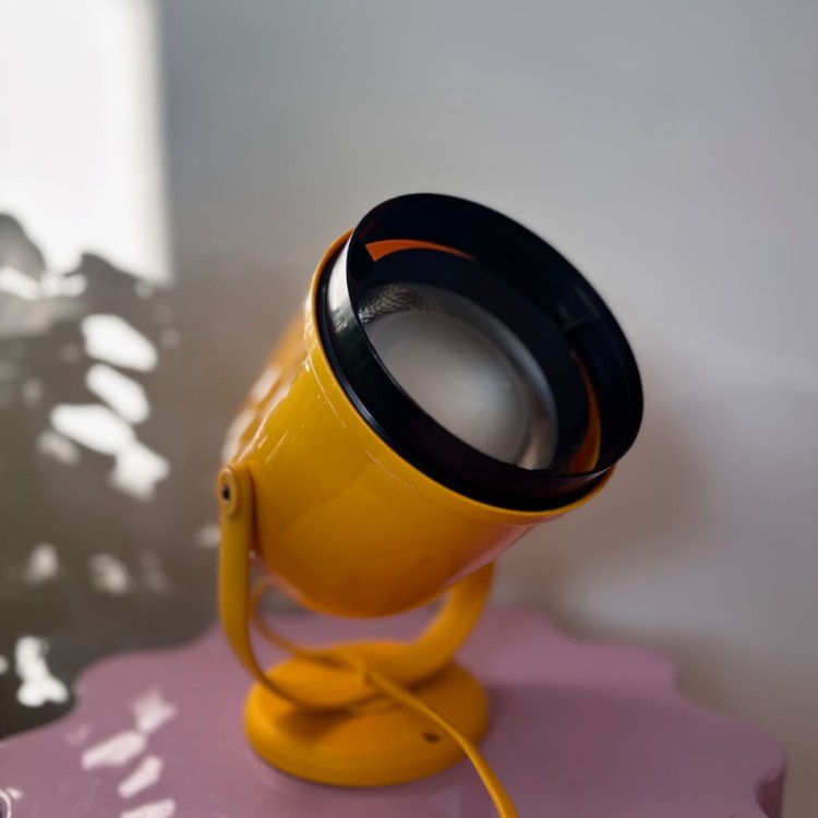 Żółta lampka Space Age Elenco 200 skandynawski reflektor 70-te