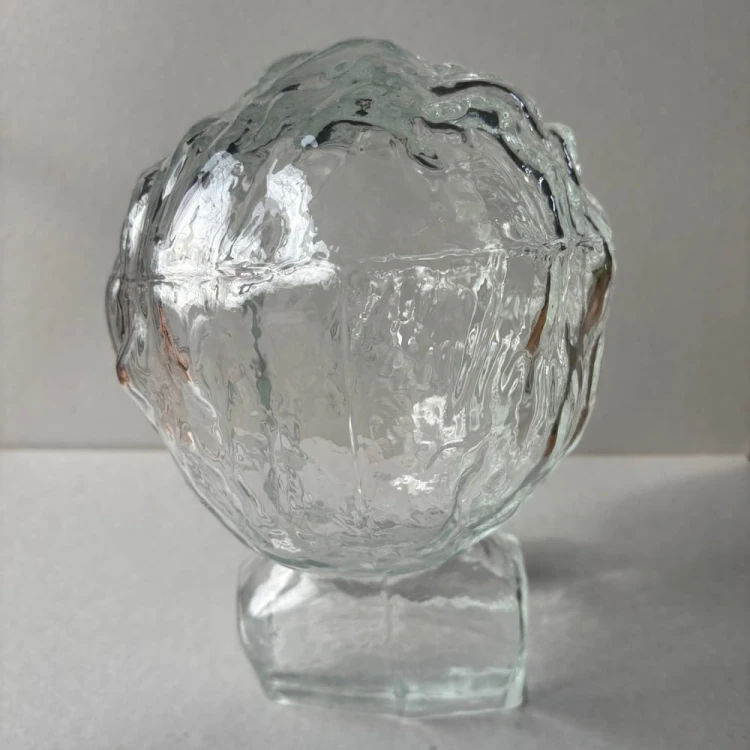Szklana głowa Beethovena Ingrid Glass