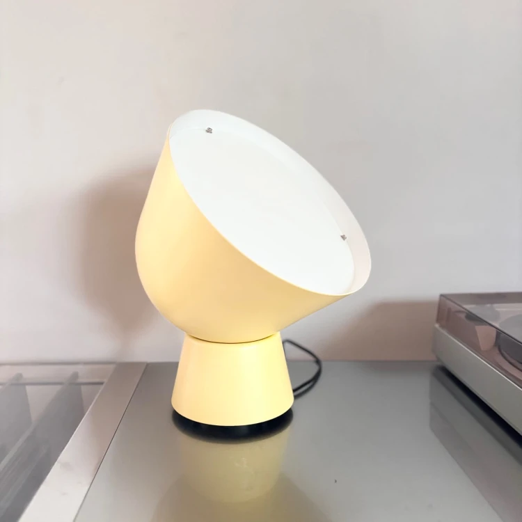 Lampka IKEA, proj. O. Wihlborg, seria PS 2017