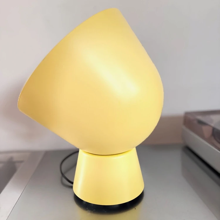 Lampka IKEA, proj. O. Wihlborg, seria PS 2017
