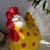 Kurka z paper mache Chickaletta tak tak żółta i w kropki