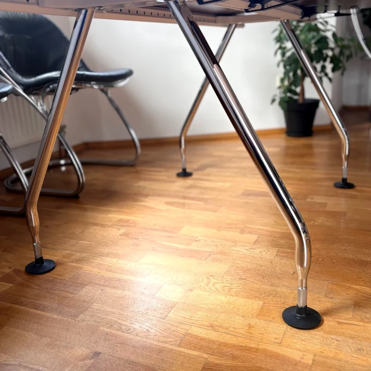 Vitra Ad Hoc