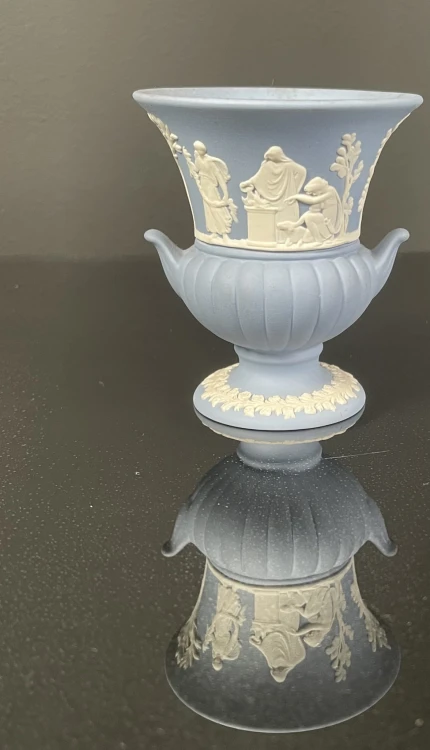 Wedgwood piękna mała ceramiczna urna