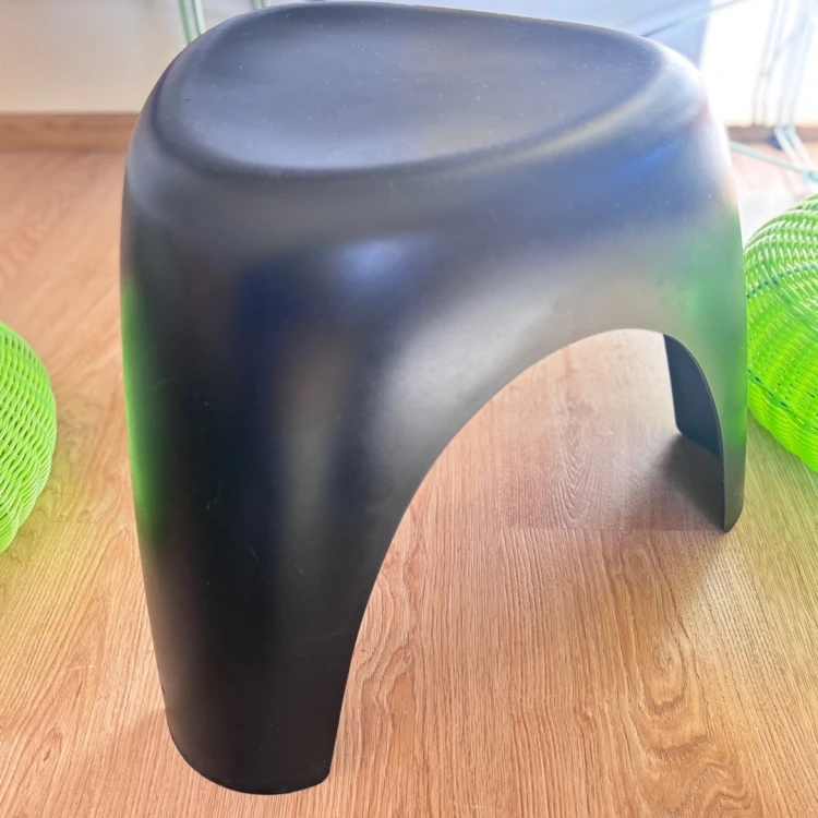 Vitra Elephant Stool, proj. Sori Yanagi