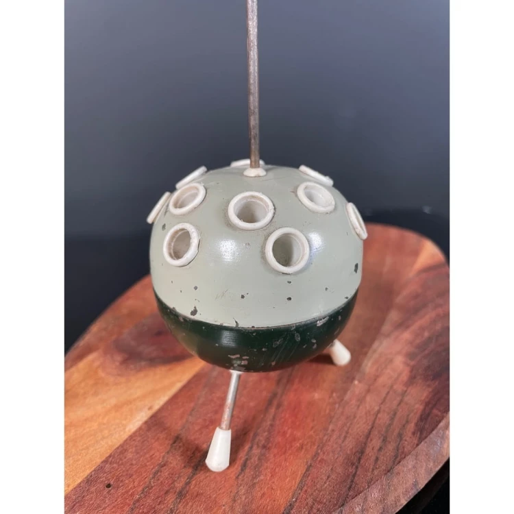 Sputnik pojemnik vintage na papierosy ostatecznie długopisy Space Age