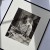 Reprodukcja fotografii „Les pains de Picasso” autorstwa Roberta Doisneau 1994 r.