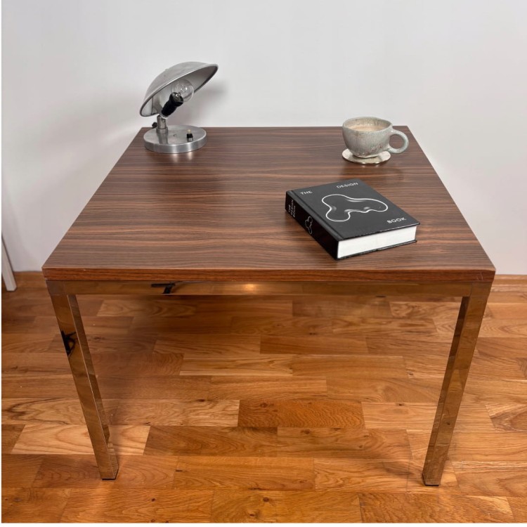 Stolik vintage solidnie wykonany przypomina Florence od Knoll